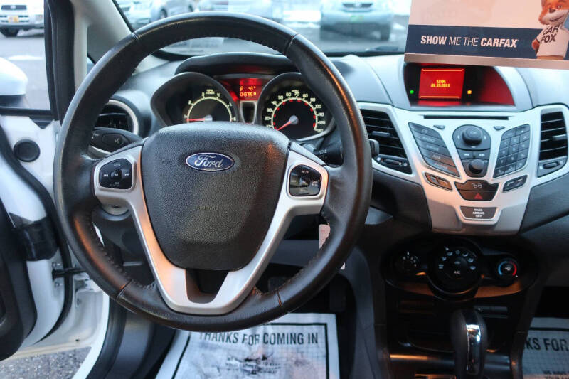 2011 Ford Fiesta SES