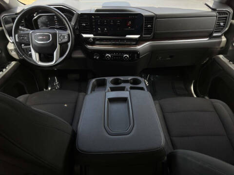 2024 GMC Sierra 1500 SLE