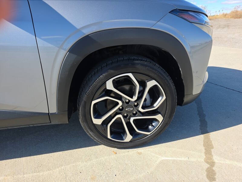 2025 Chevrolet Trax RS