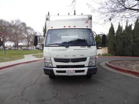 2015 Mitsubishi Fuso FE180