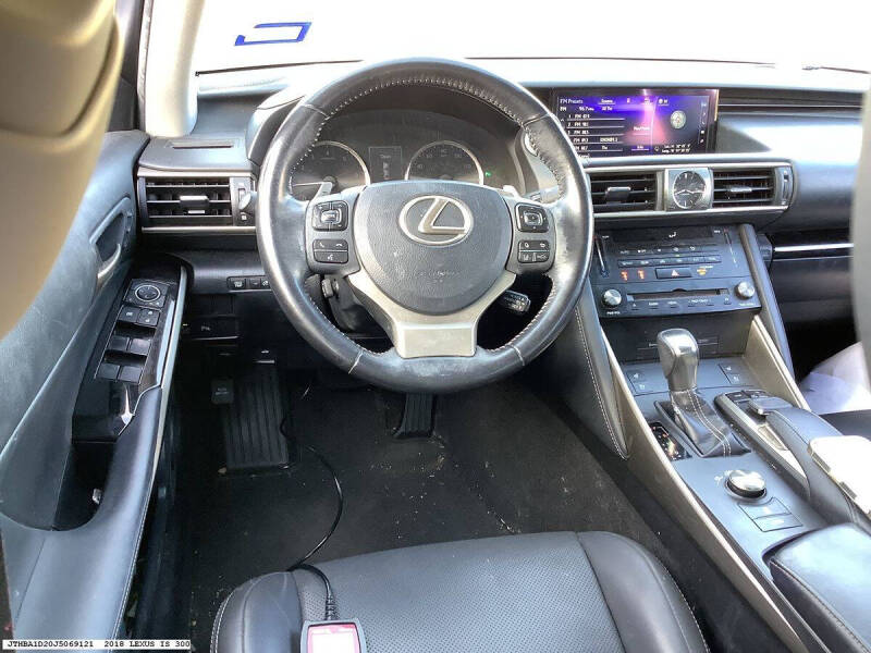 2018 Lexus IS 300