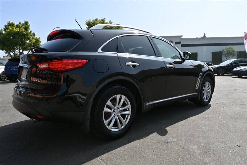2013 Infiniti FX37