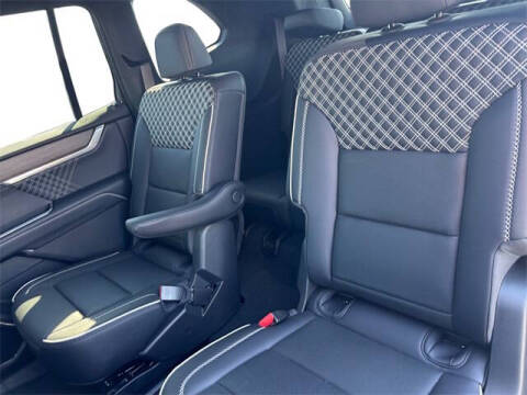 2025 GMC Acadia Denali