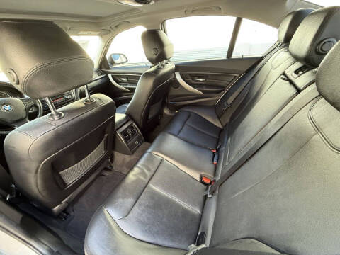 2013 BMW 3 Series 328i