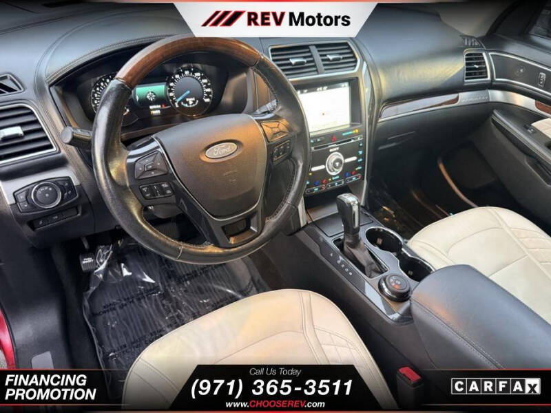 2017 Ford Explorer Platinum