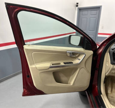 2015 Volvo XC60 T5 Drive-E Premier