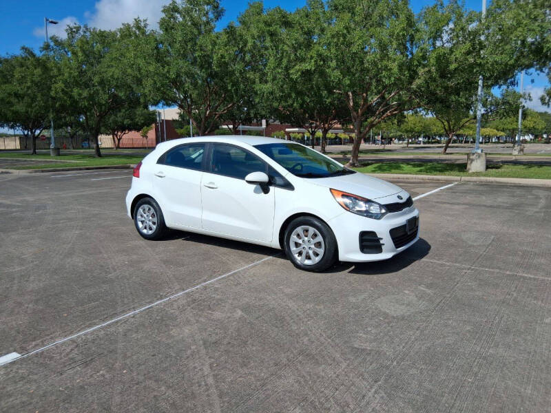 2016 Kia Rio 5-Door LX