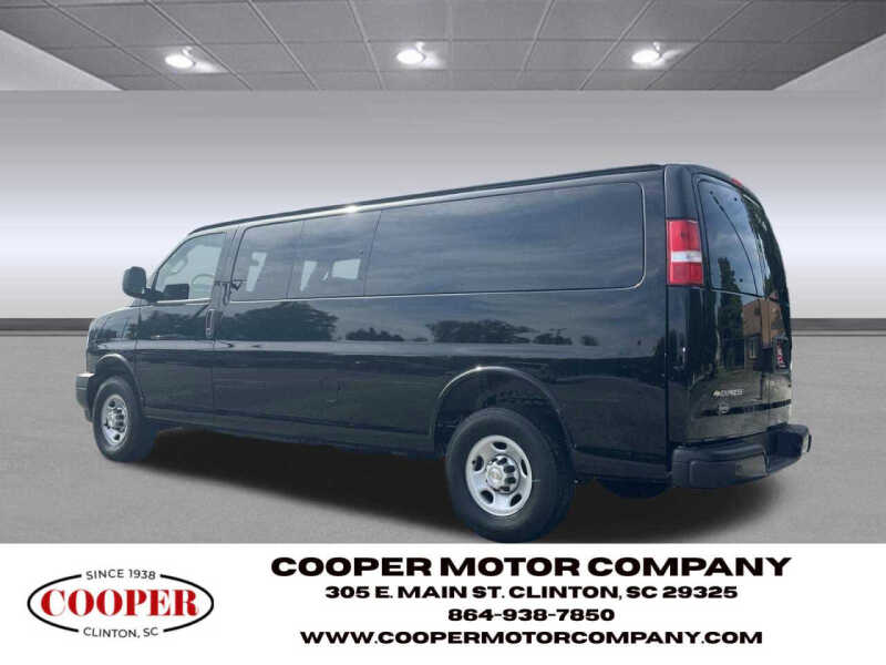 2025 Chevrolet Express LS 3500