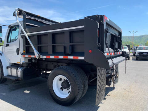 2016 Freightliner M2 106