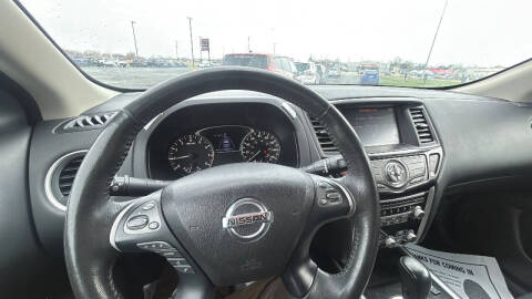 2017 Nissan Pathfinder