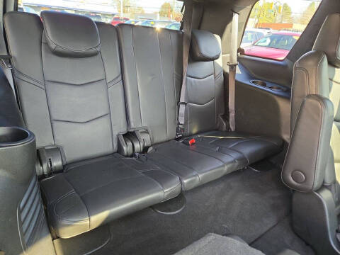 2018 Cadillac Escalade Platinum