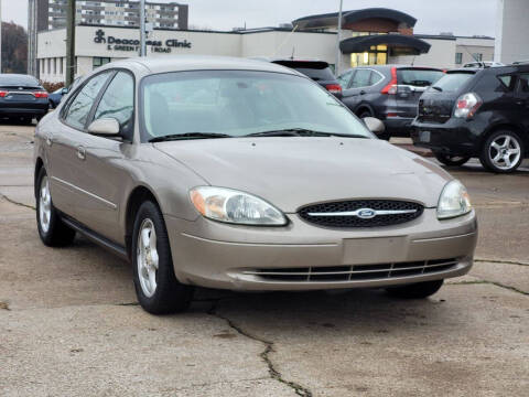 2003 Ford Taurus SE