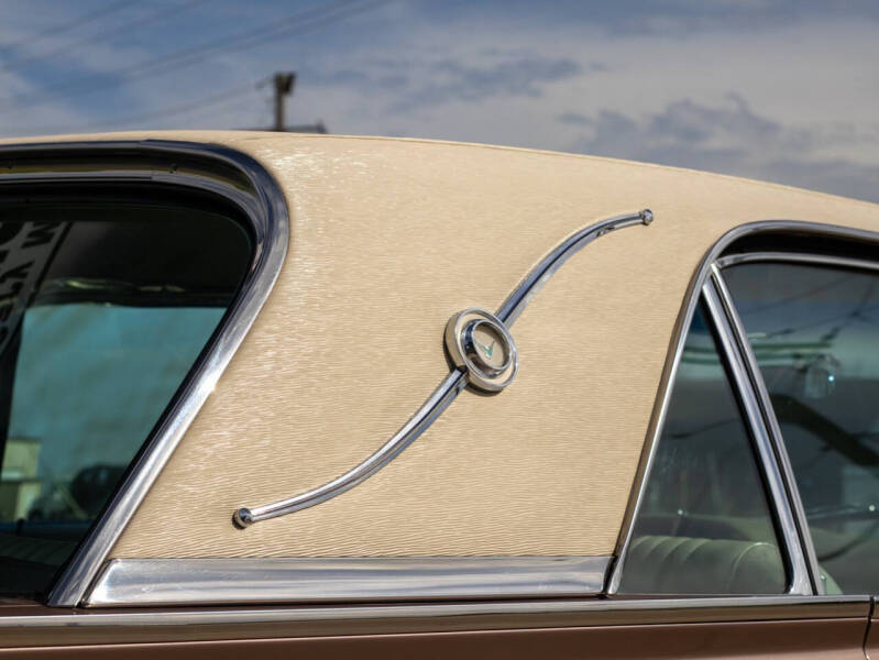 1963 Ford Thunderbird