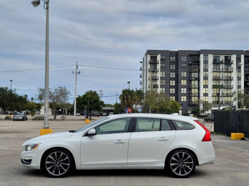 2015 Volvo V60 T5 Platinum