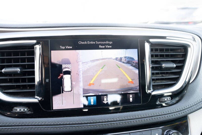 2018 Chrysler Pacifica Hybrid Limited