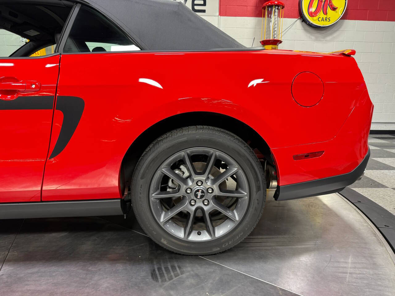 2011 Ford Mustang 46