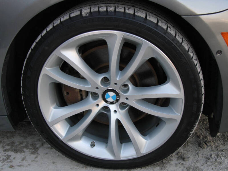 2011 BMW 5 Series 550i xDrive