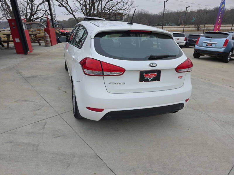 2017 Kia Forte5 LX