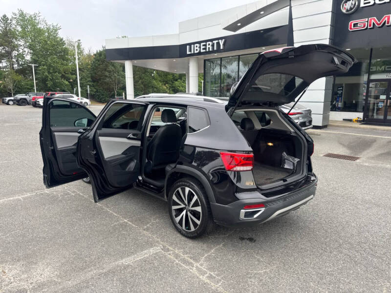 2022 Volkswagen Taos SE