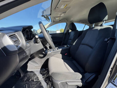 2017 Mazda MAZDA3 Sport