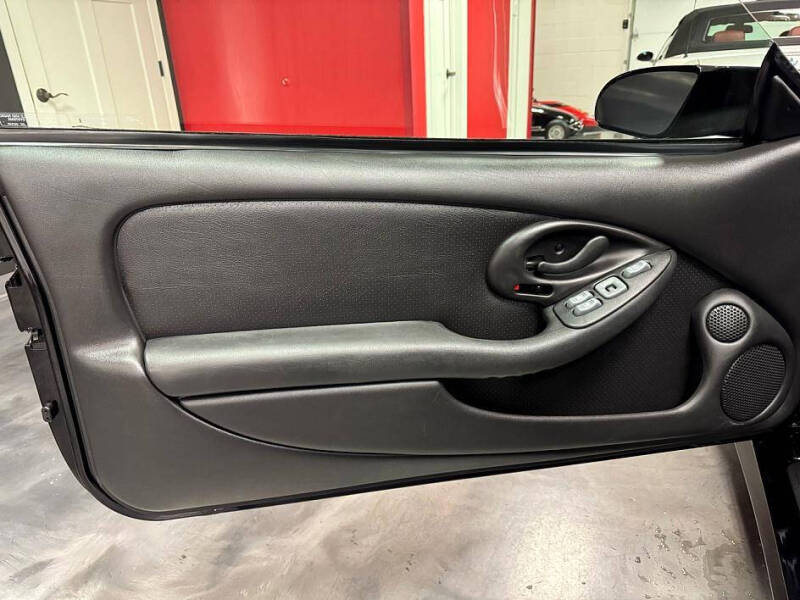 2000 Pontiac Firebird