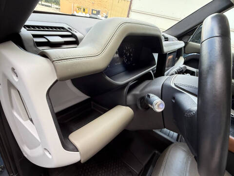 2020 Land Rover Defender 110 SE