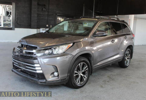 2018 Toyota Highlander LE