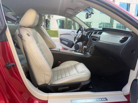 2010 Ford Mustang V6