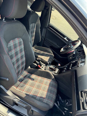 2015 Volkswagen Golf GTI S