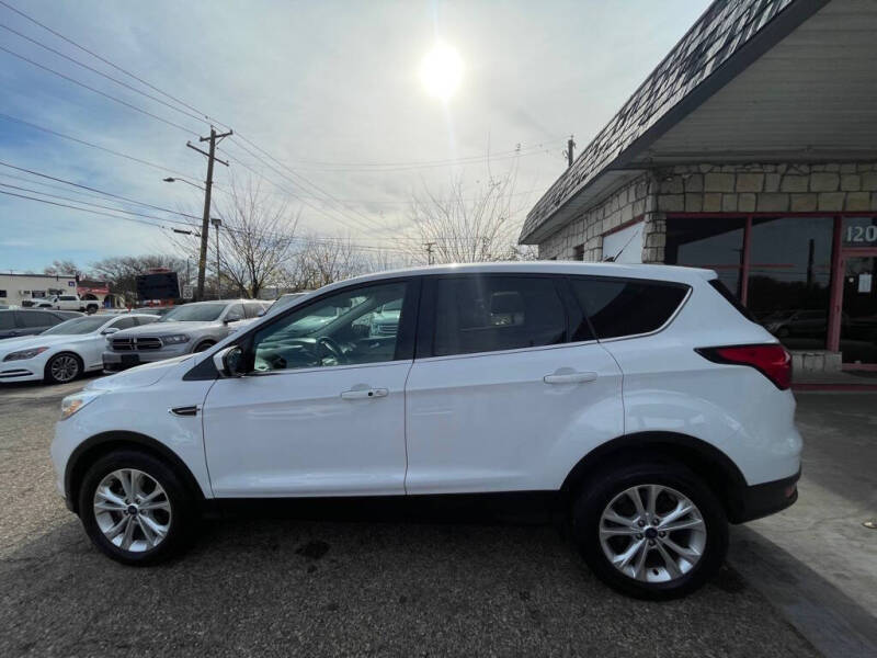 2019 Ford Escape SE
