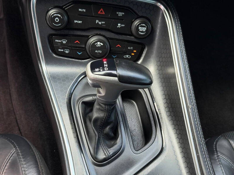 2018 Dodge Challenger SXT