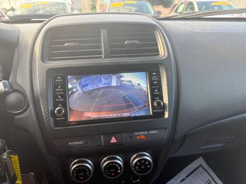 2022 Mitsubishi Outlander Sport ES