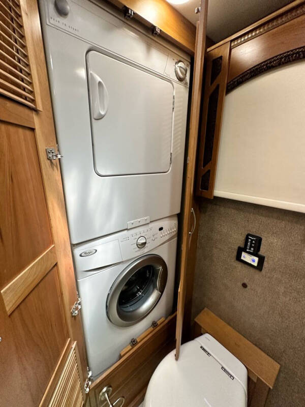 2017 Entegra Anthem 44b 1.5 Bath, 450hp Dies