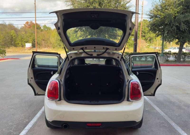 2016 MINI Hardtop 4 Door Cooper