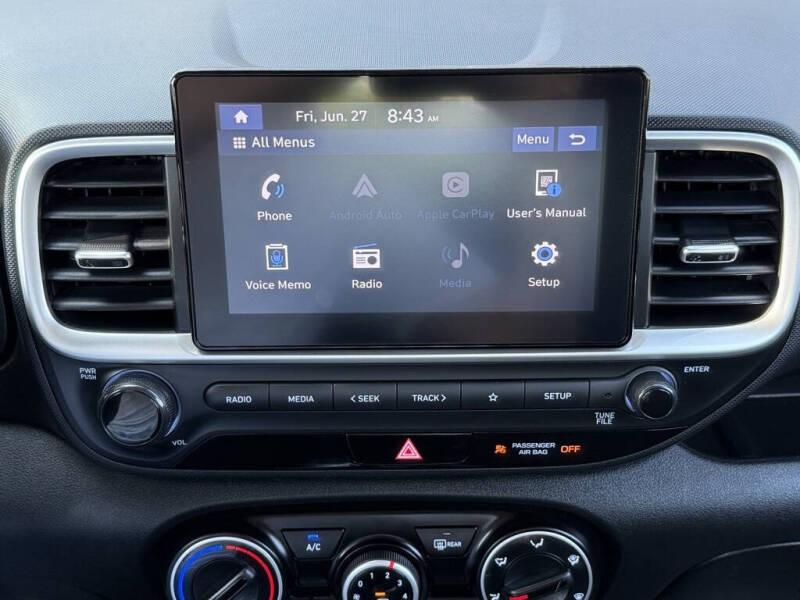 2022 Hyundai Venue SE