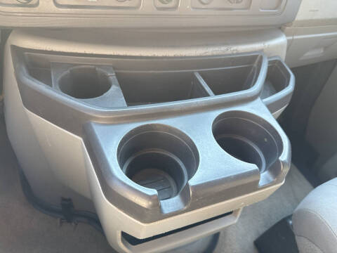 2012 Ford E-Series E-350 SD XLT