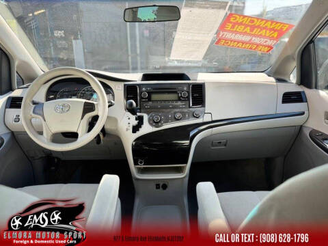 2012 Toyota Sienna Base 7-Passenger