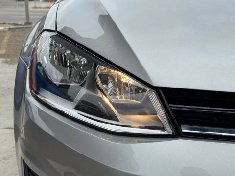 2016 Volkswagen Golf