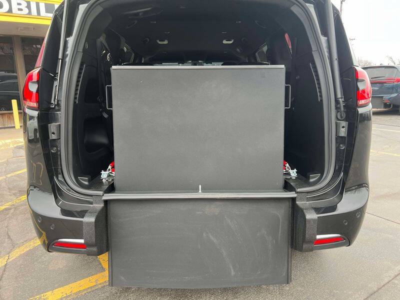 2024 Chrysler Pacifica Touring