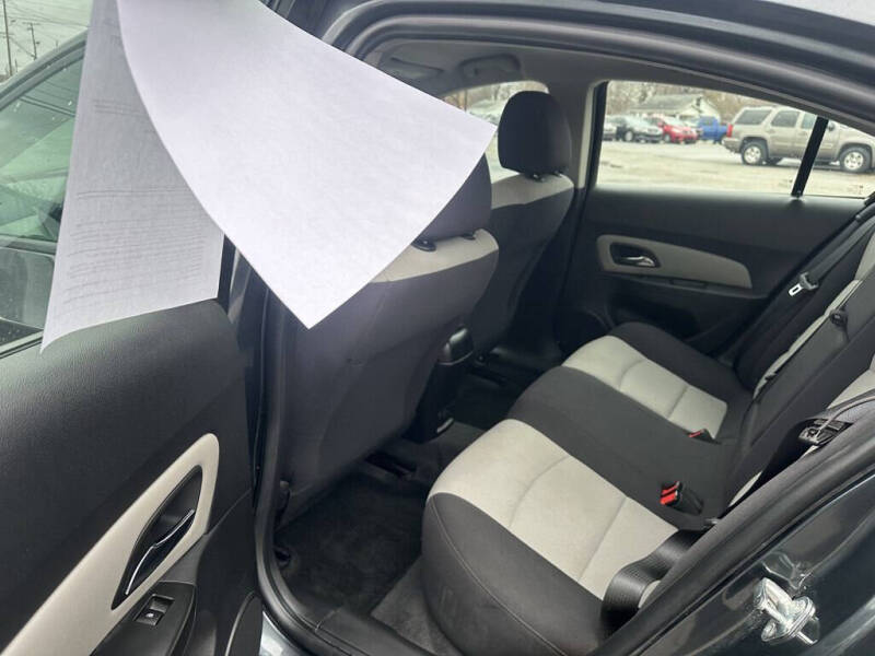 2013 Chevrolet Cruze LS Auto