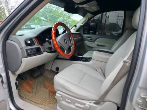 2011 Chevrolet Avalanche LT