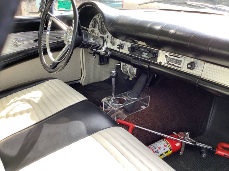 1957 Ford Thunderbird