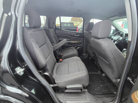 2017 GMC Acadia SLE-2