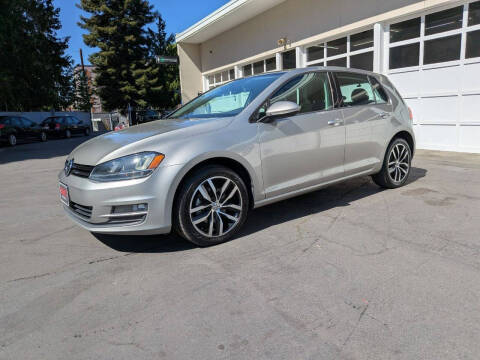 2016 Volkswagen Golf TSI SE