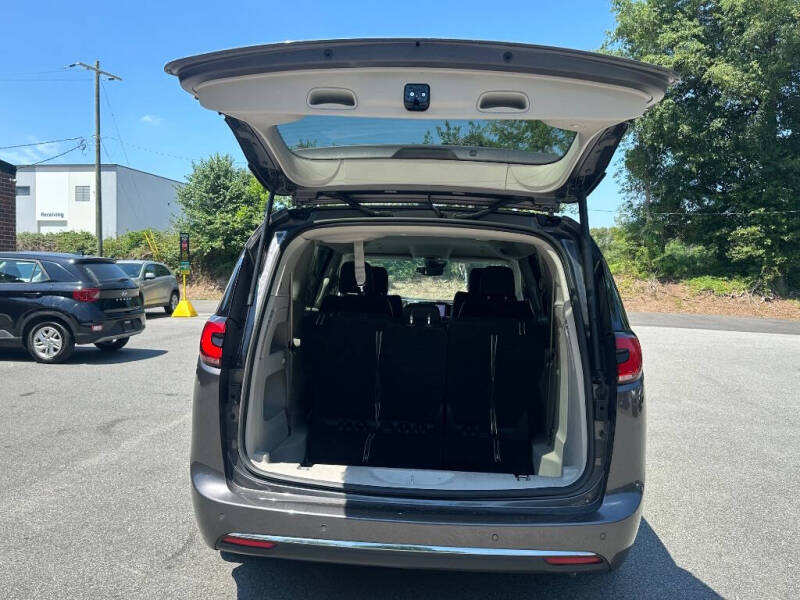 2023 Chrysler Pacifica Touring L