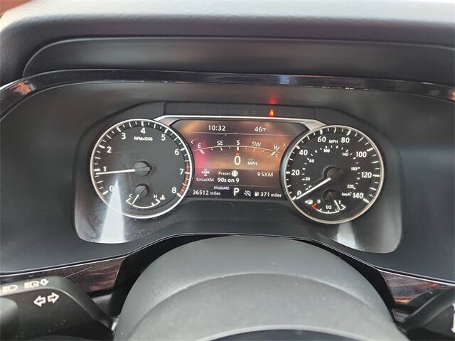 2023 Nissan Pathfinder SL