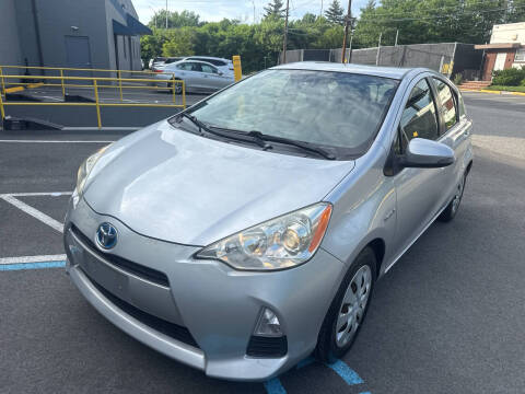 2012 Toyota Prius c Three