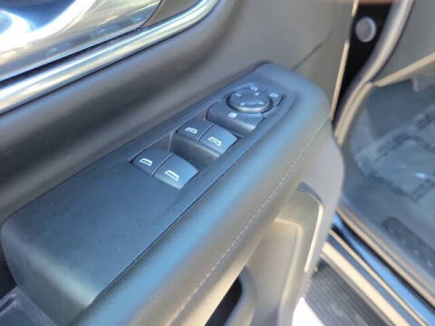 2024 Chevrolet Suburban LS