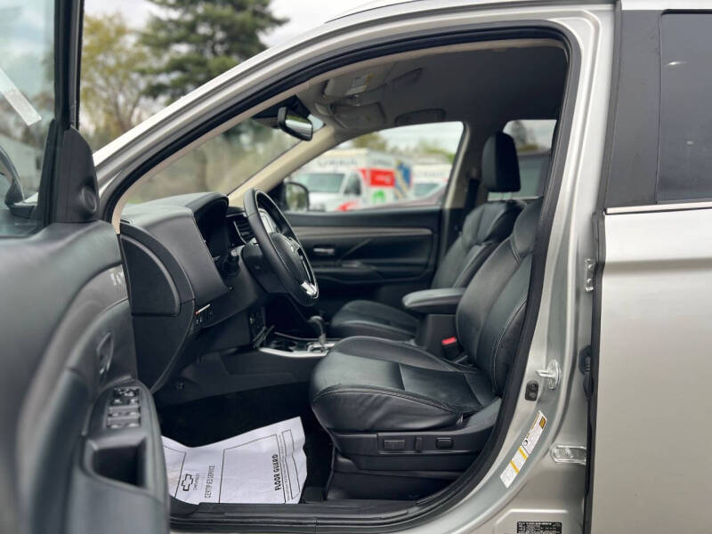 2020 Mitsubishi Outlander SEL