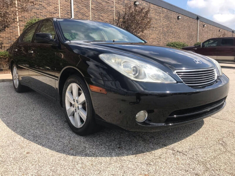 2005 Lexus ES 330 for sale at Classic Motor Group in Cleveland OH